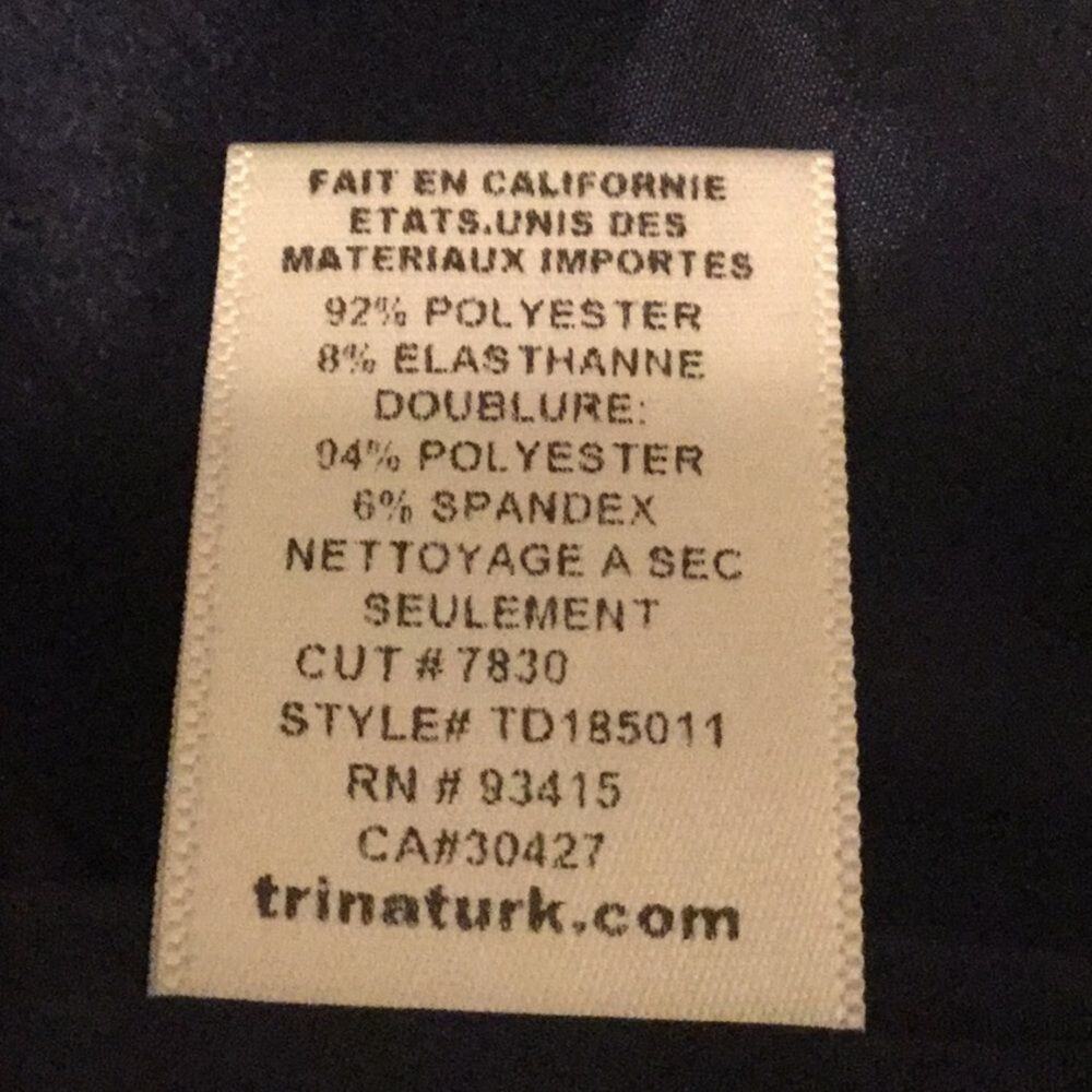 Trina Turk keyhole fully lining - Picture 15 of 15